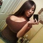 sexy selfie στα ροζ τηλέφωνα